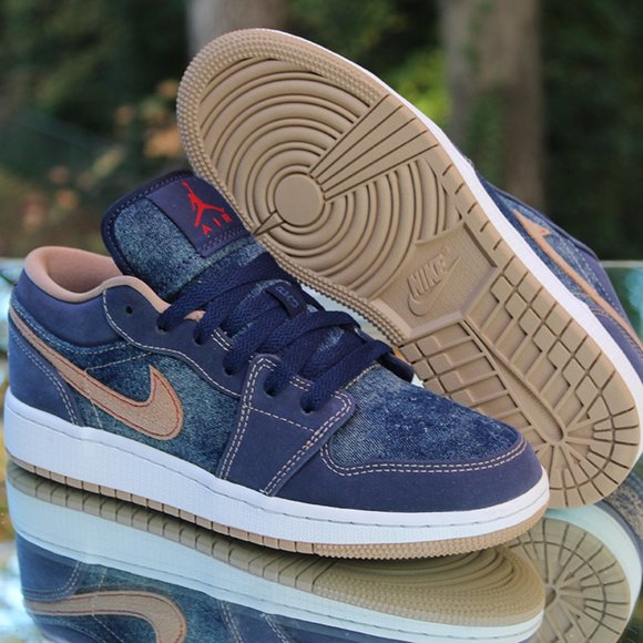 Air Jordan 1 Low Denim - Picture 6 of 16